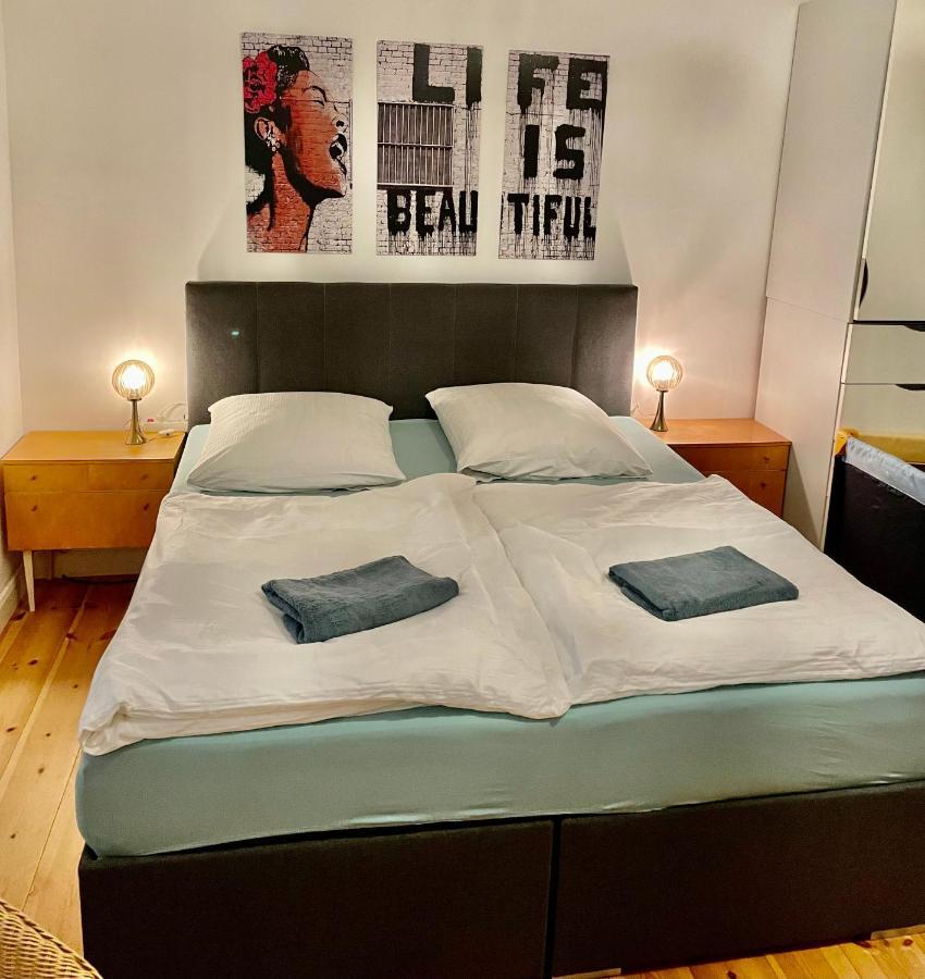 אוברהאוזן Nana-Eg-80M2 Sanierter Altbau-Parkplatz-Kleiner Garten-Wlan-Netflix-2Zimmer-Kueche-Dusche-Wanne-Waschmaschine מראה חיצוני תמונה